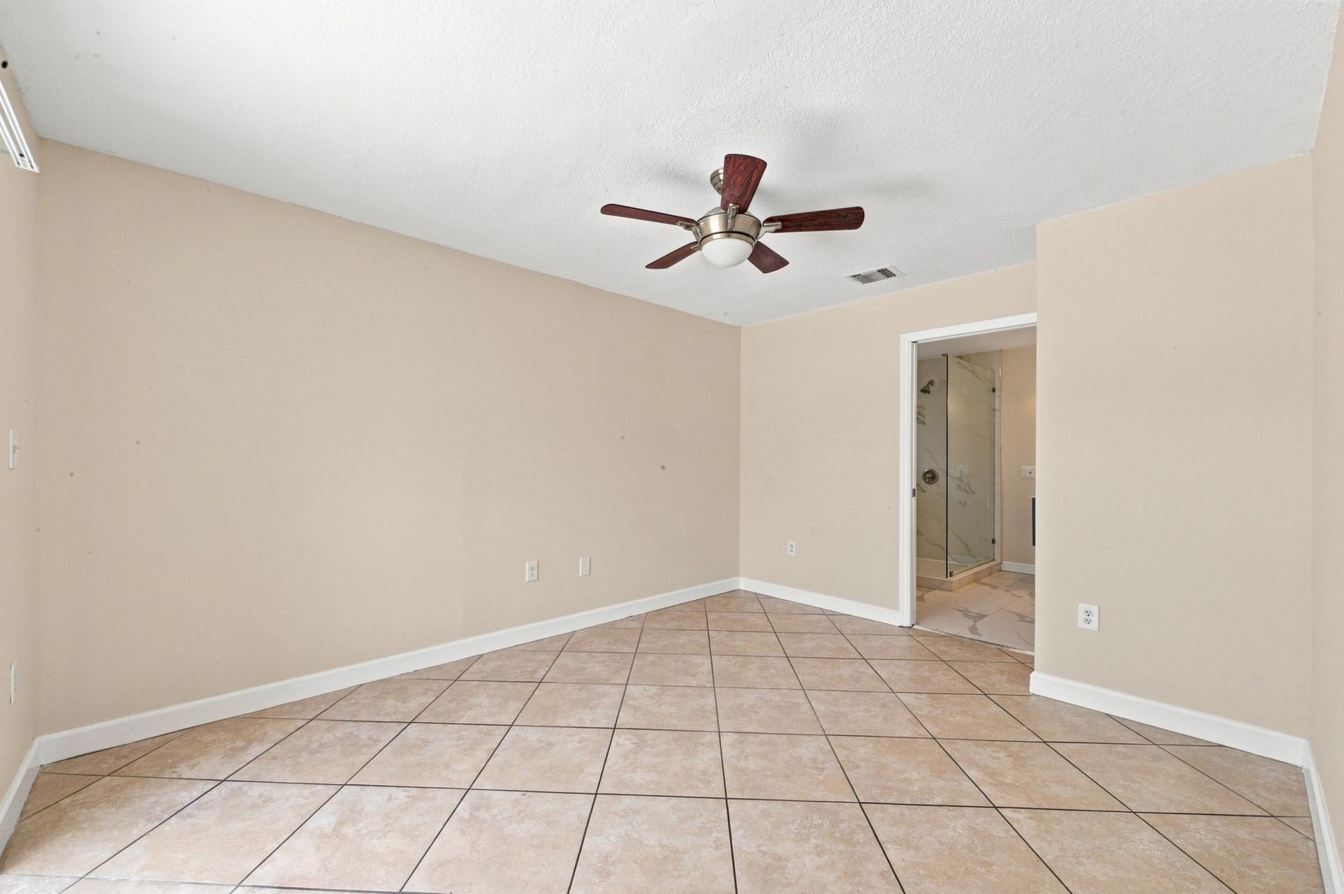 8871 SW 6th Street, Miami, FL 33174 Photo
