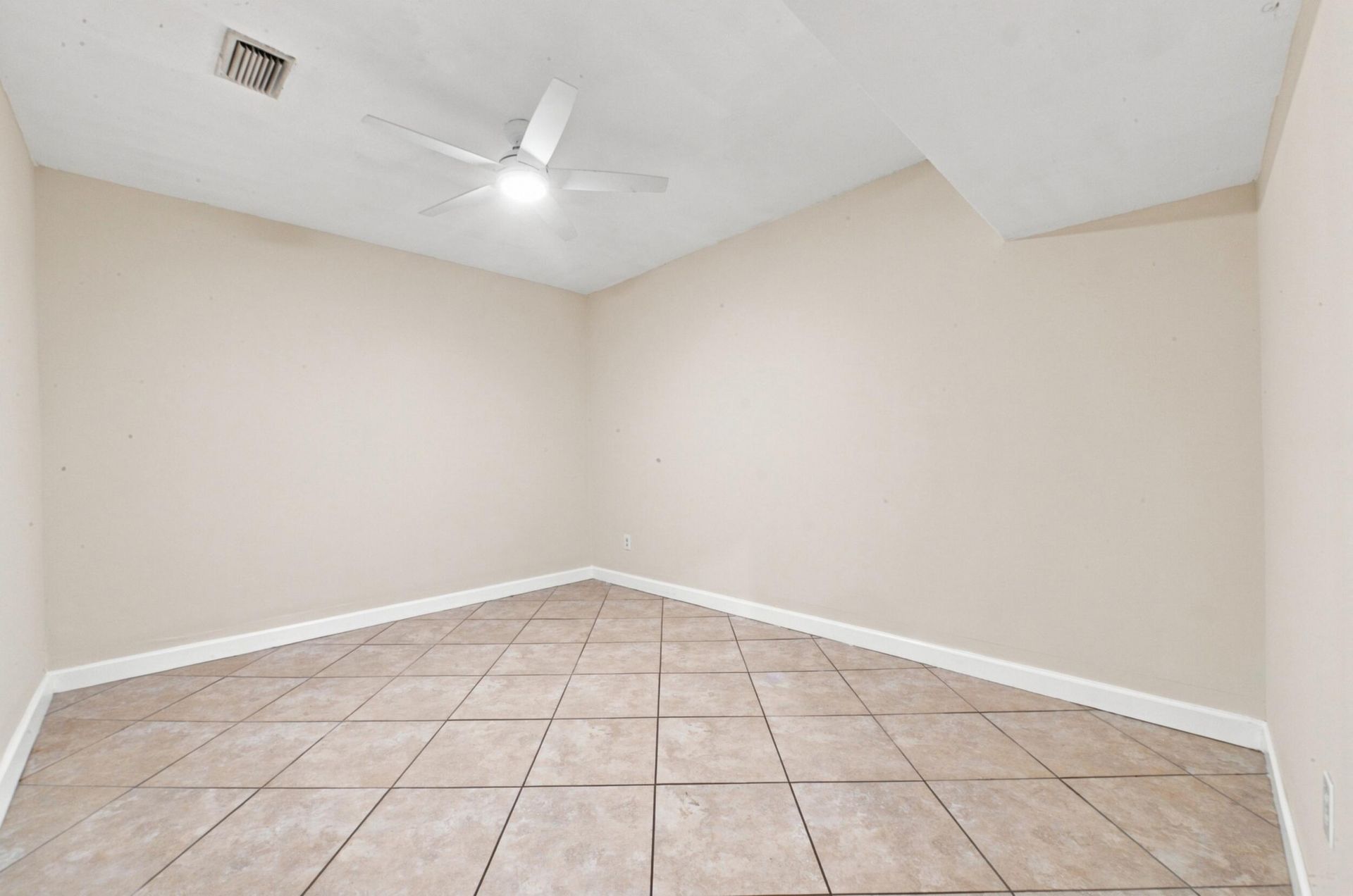 8871 SW 6th Street, Miami, FL 33174 Photo