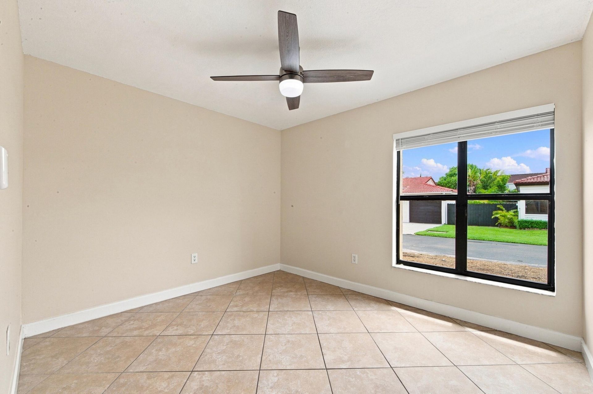 8871 SW 6th Street, Miami, FL 33174 Photo