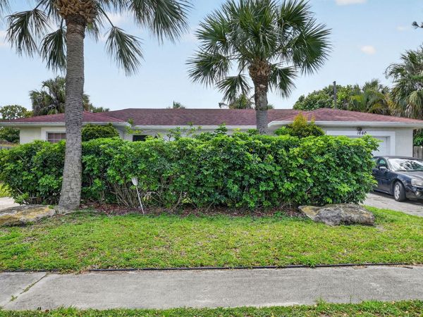 1660 40th Street, West Palm Beach, FL 33407