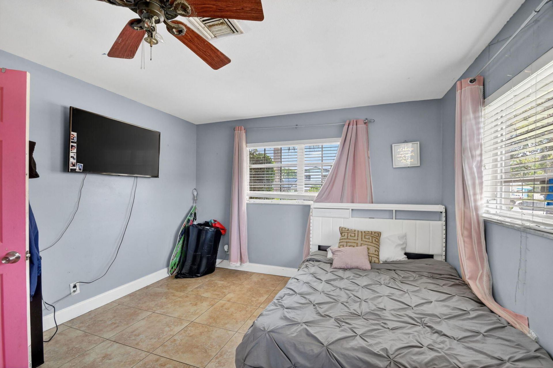 1660 40th Street, West Palm Beach, FL 33407 Photo