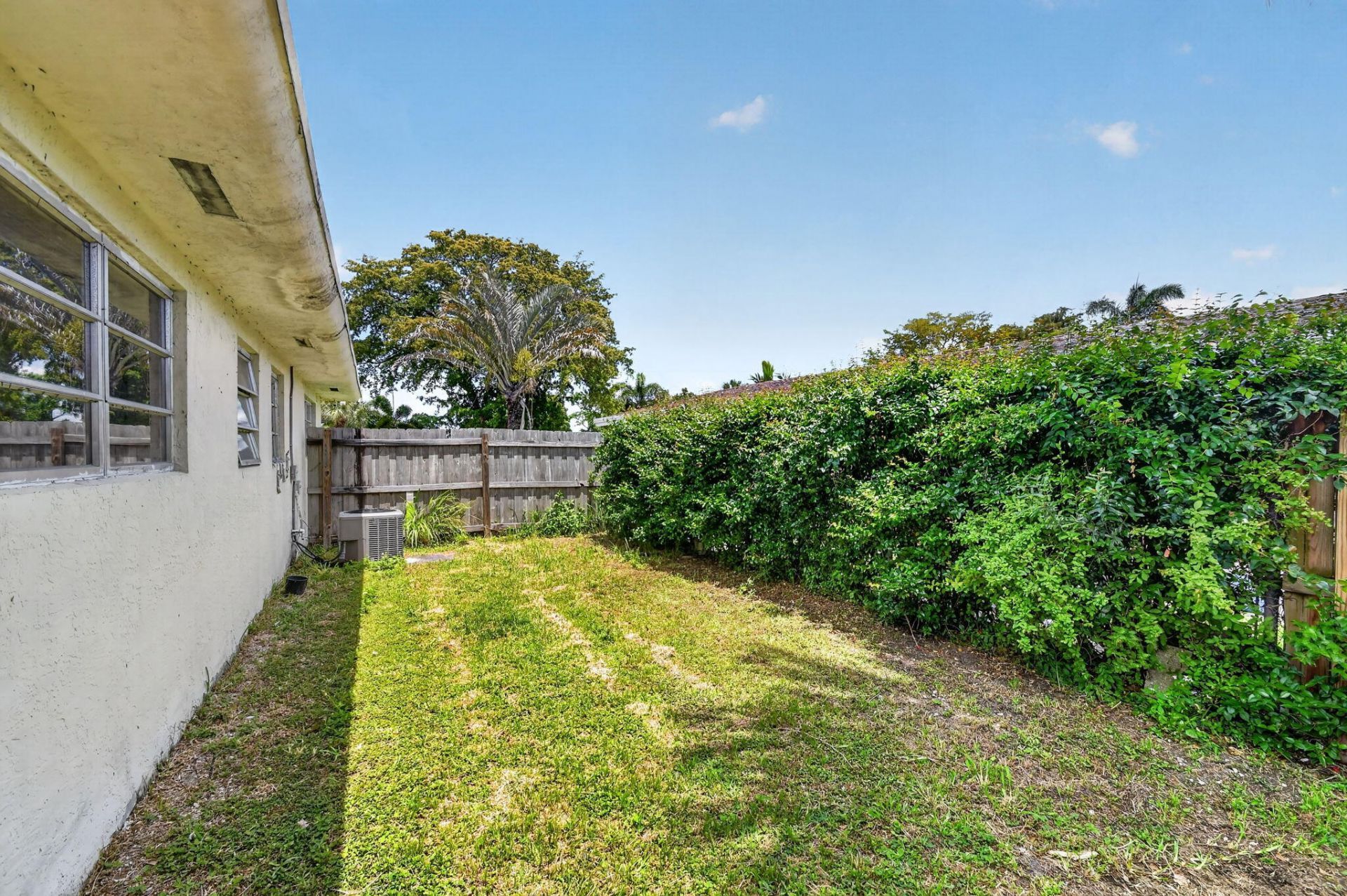 1660 40th Street, West Palm Beach, FL 33407 Photo