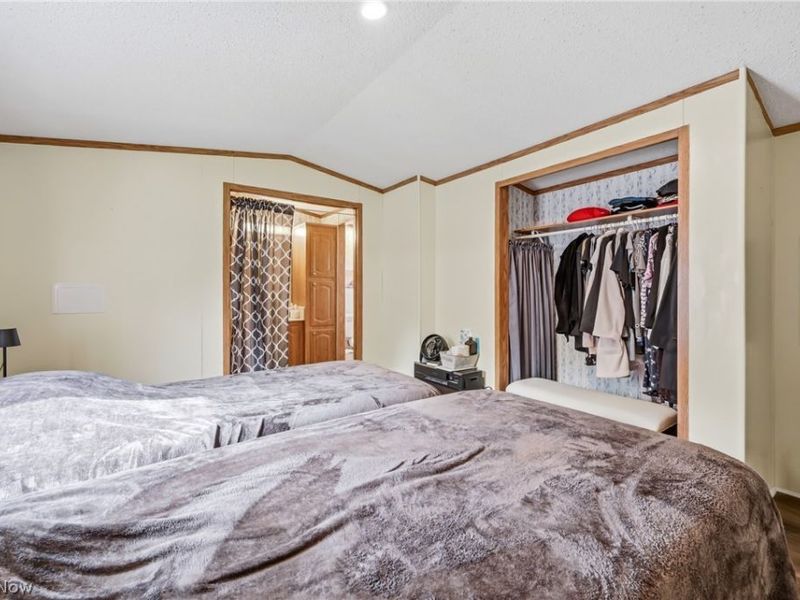 18 Oakwood Drive, Beloit, OH 44609 Photo 19