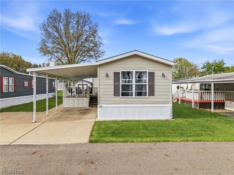 18 Oakwood Drive, Beloit, OH 44609 Photo 2