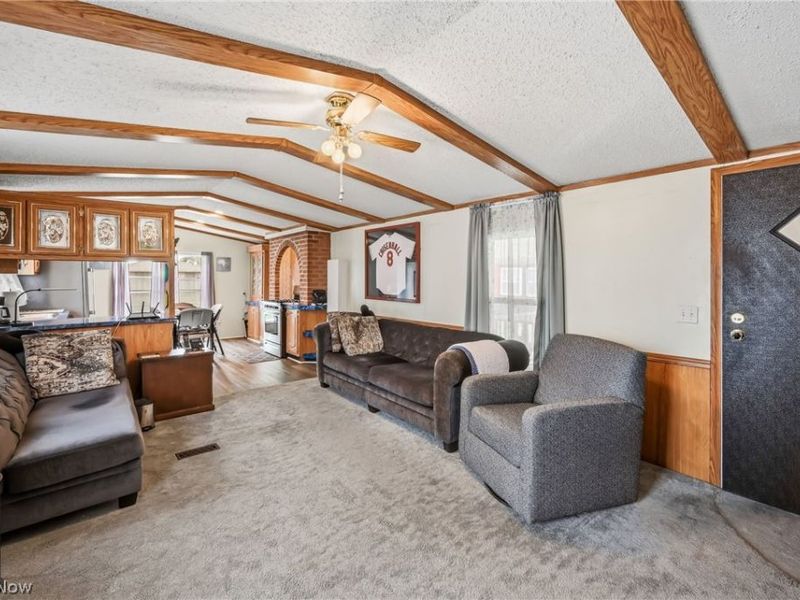 18 Oakwood Drive, Beloit, OH 44609 Photo 7