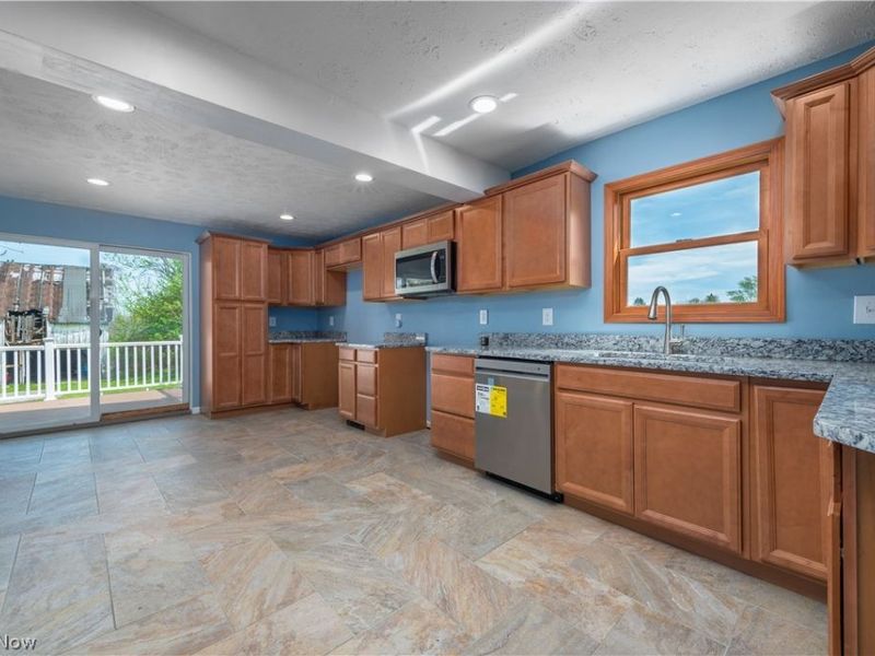 145 State Road, Hinckley, OH 44233 Photo 12