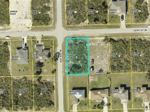 2719 70th W, LEHIGH ACRES, FL 33971