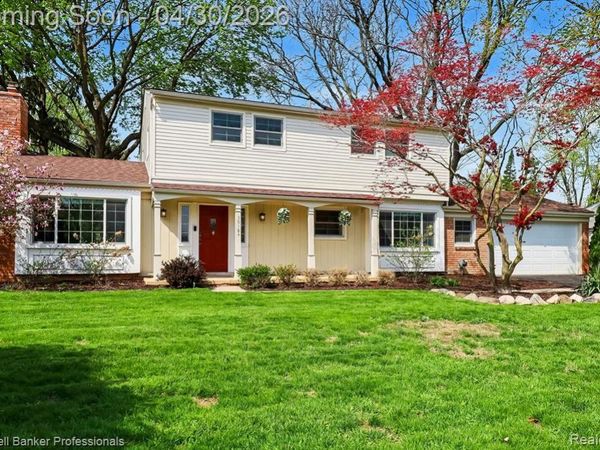 30184 Fiddlers Green, Farmington Hills, MI 48334