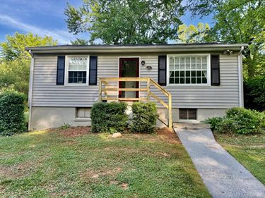 7 Lake Shore Lane, Lynchburg, VA 24502