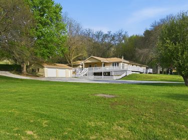 228 HUBBARD Road, COUNCIL BLUFFS, IA 51503