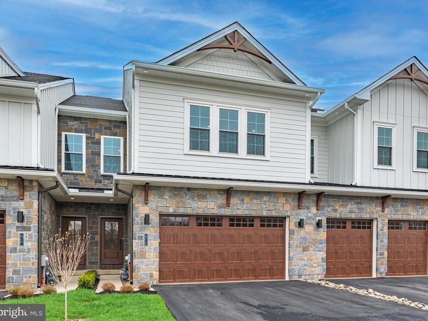 732 Emory Ct , Horsham, PA 19044 Main Photo