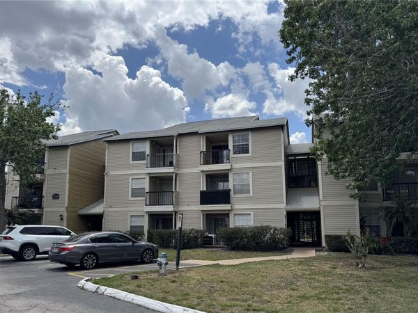 1916 LAKE ATRIUMS CIRCLE , Unit 32, ORLANDO, FL 32839