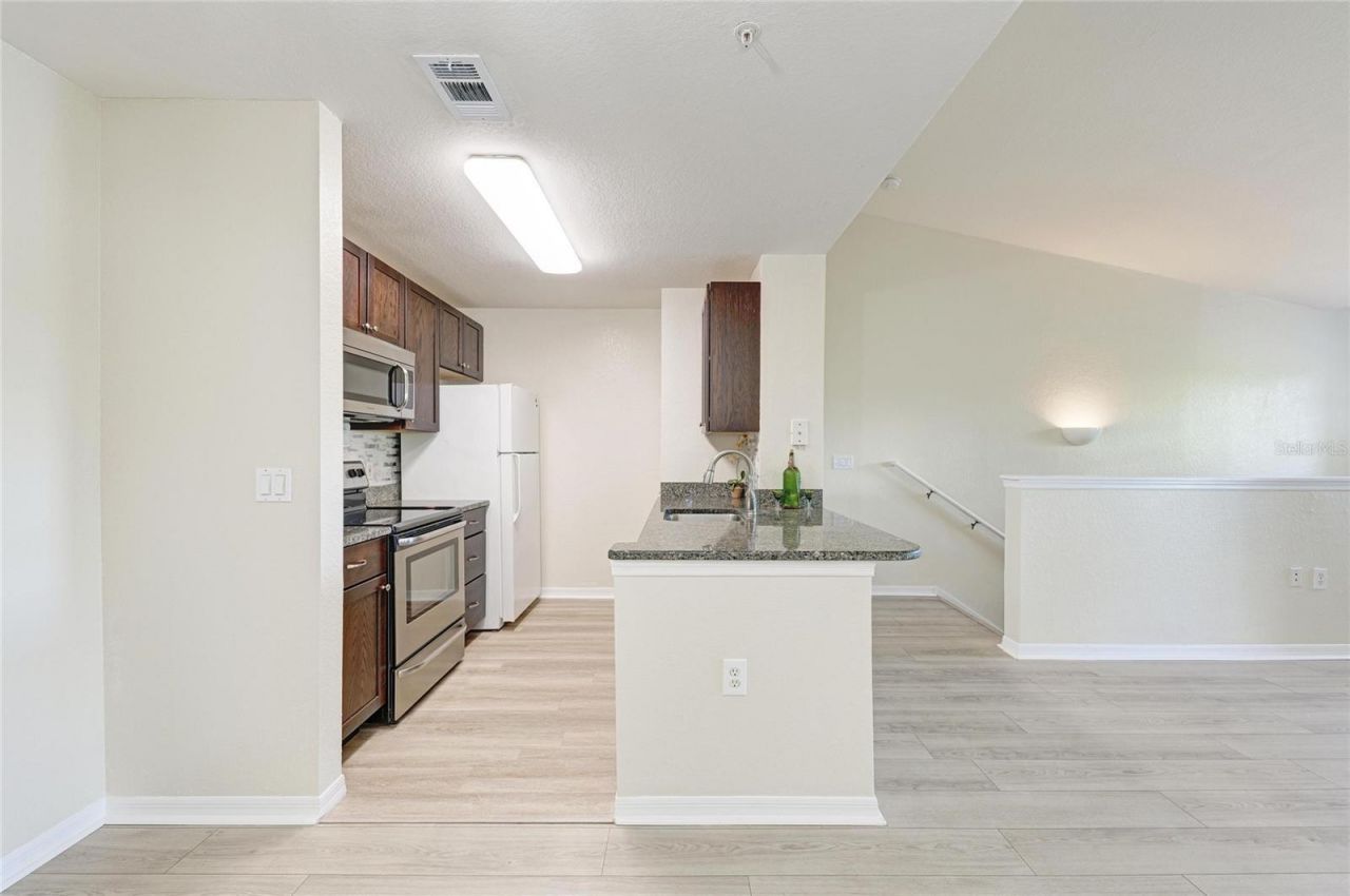 8911 Manor Loop , Unit 207, Lakewood Ranch, FL 34202 Photo