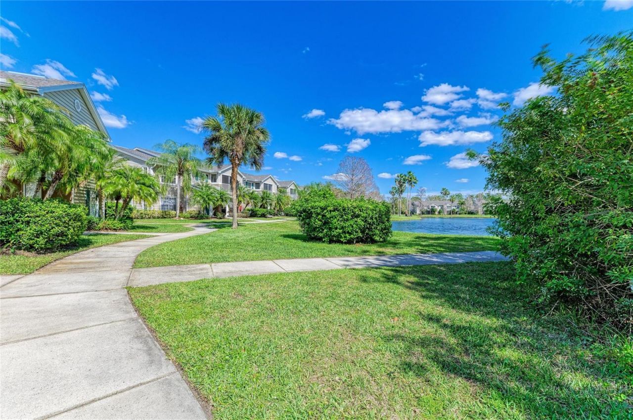 8911 Manor Loop , Unit 207, Lakewood Ranch, FL 34202 Photo