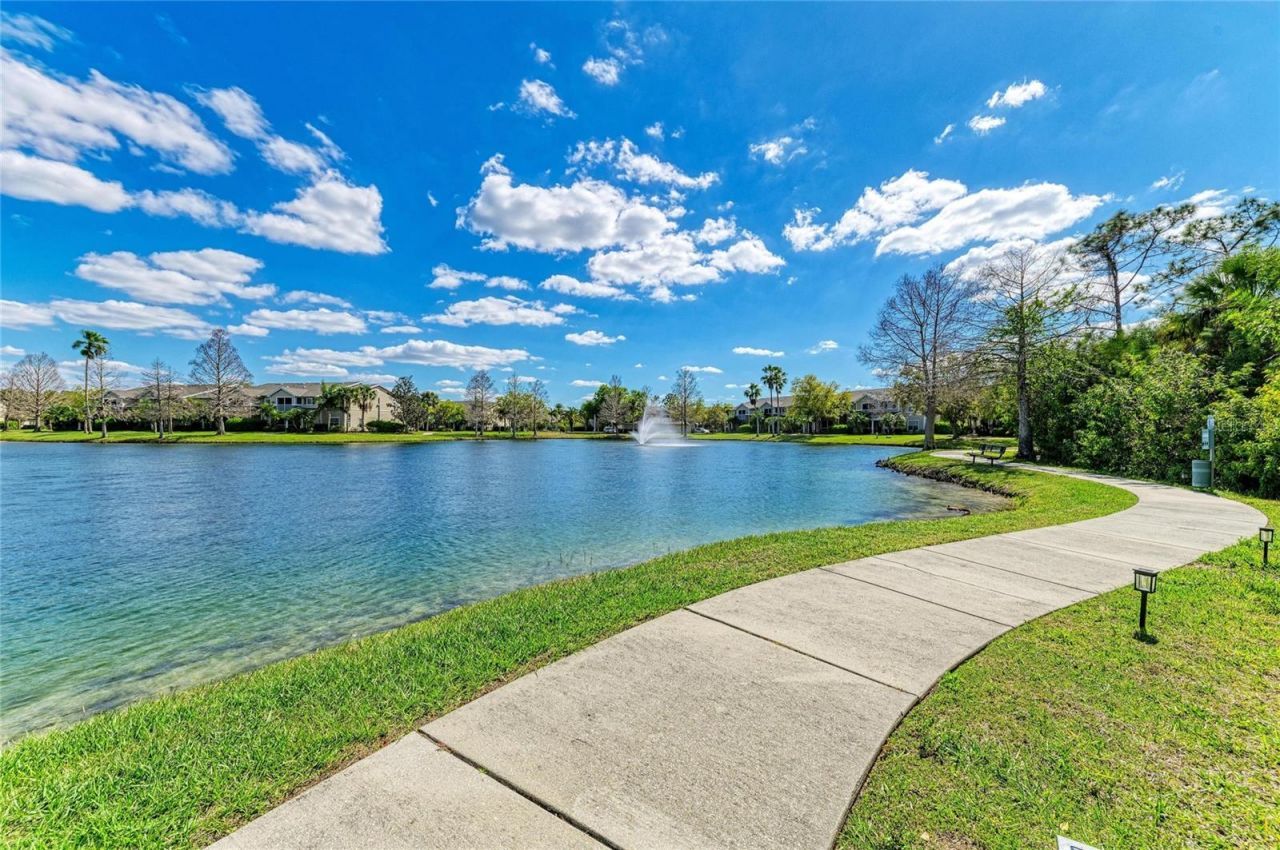 8911 Manor Loop , Unit 207, Lakewood Ranch, FL 34202 Photo