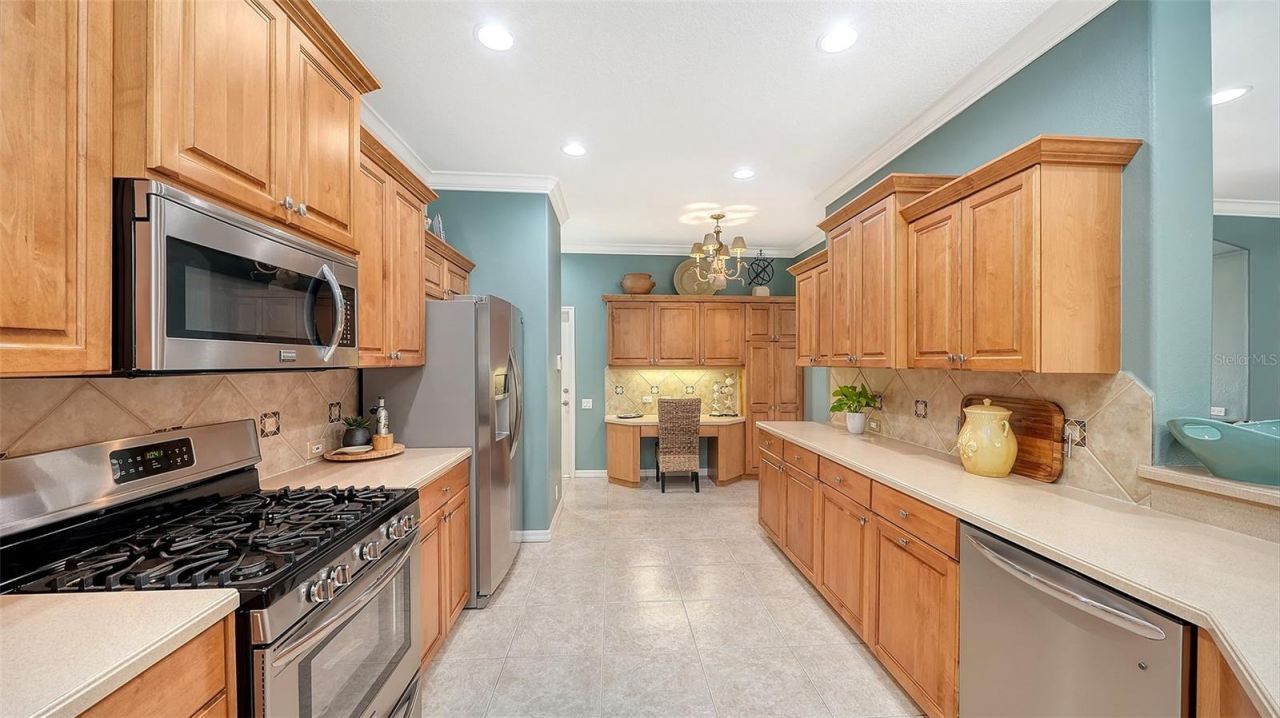 4823 Carrington Circle, Sarasota, FL 34243 Photo