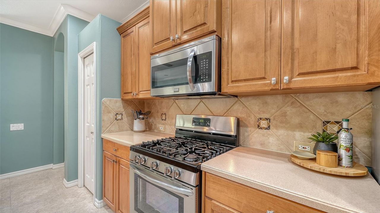 4823 Carrington Circle, Sarasota, FL 34243 Photo