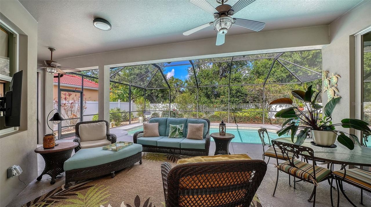 4823 Carrington Circle, Sarasota, FL 34243 Photo