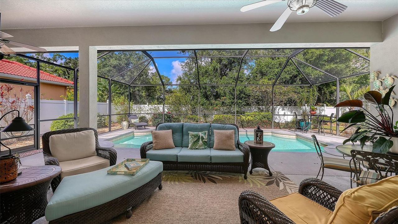 4823 Carrington Circle, Sarasota, FL 34243 Photo