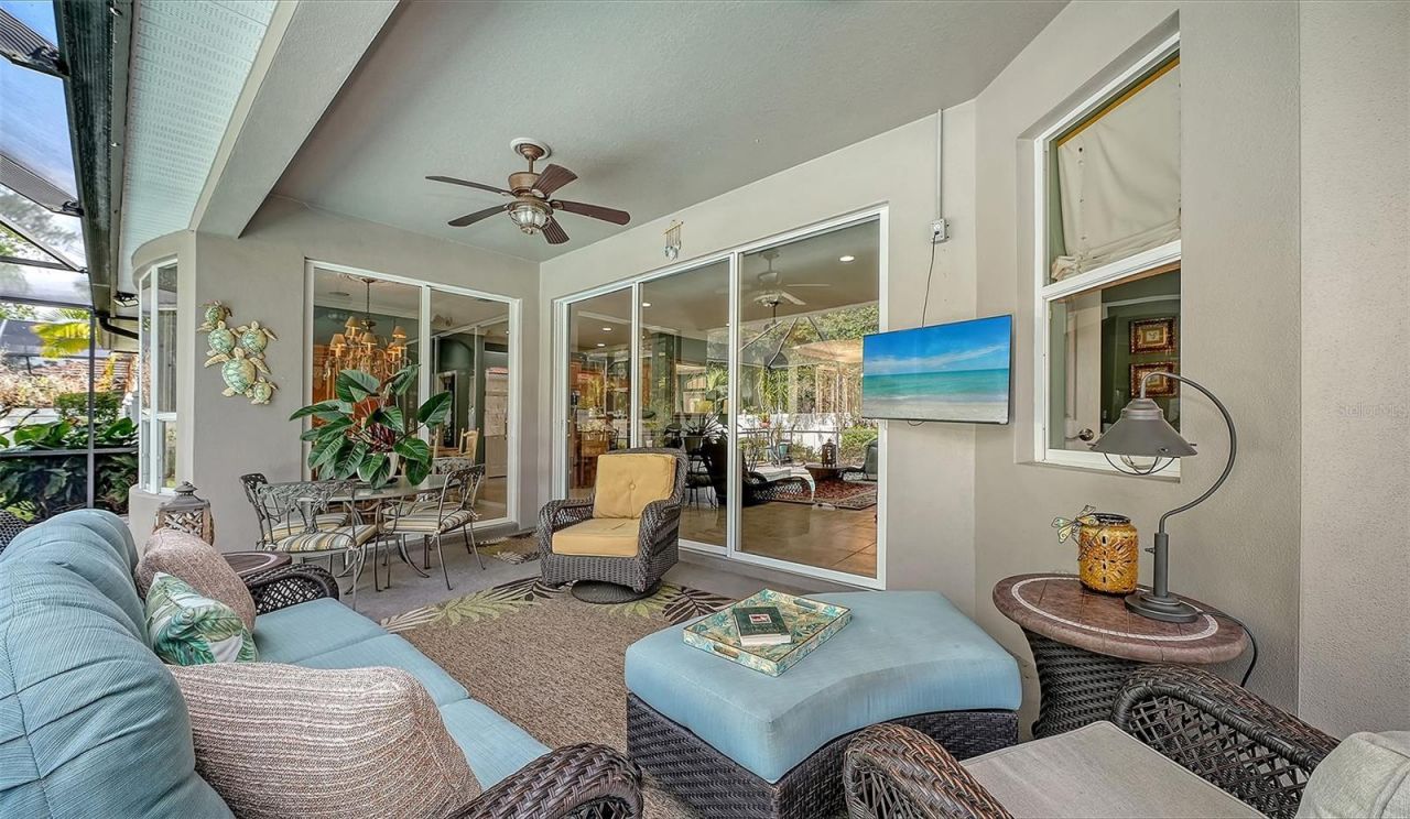 4823 Carrington Circle, Sarasota, FL 34243 Photo