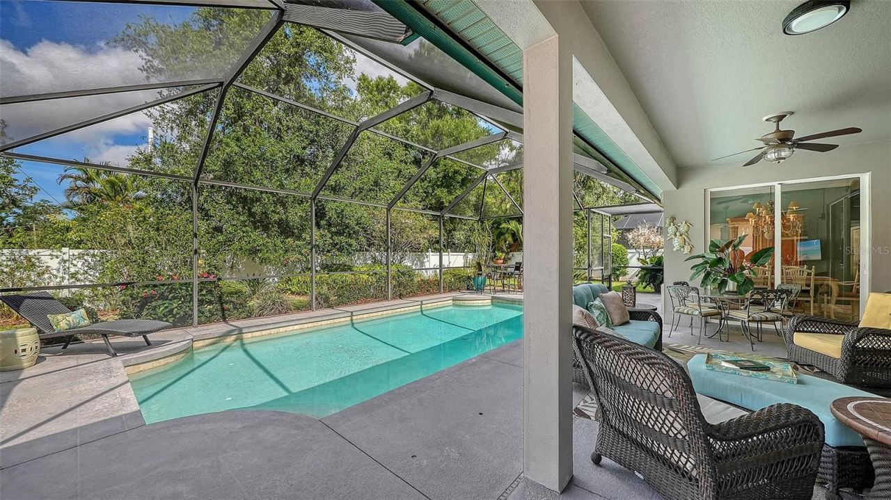 4823 Carrington Circle, Sarasota, FL 34243 Photo