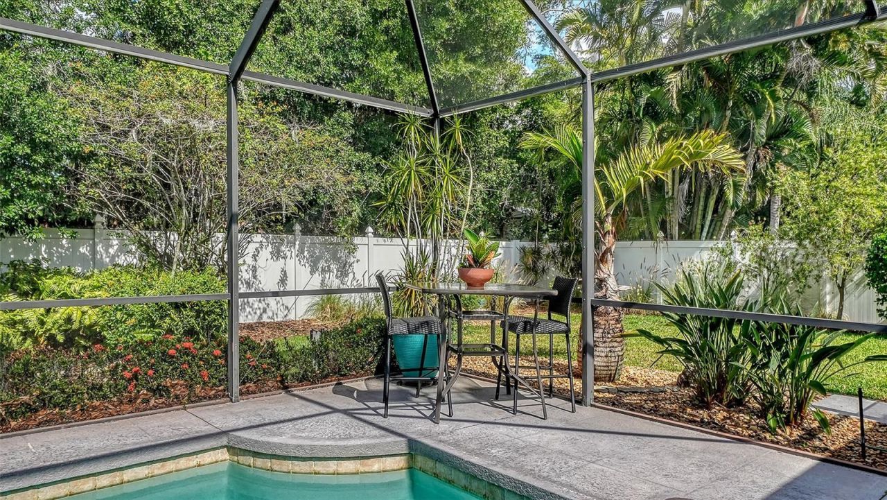 4823 Carrington Circle, Sarasota, FL 34243 Photo