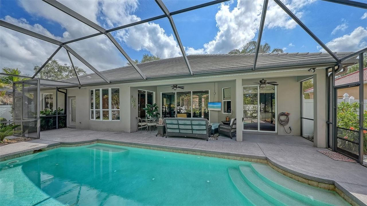 4823 Carrington Circle, Sarasota, FL 34243 Photo