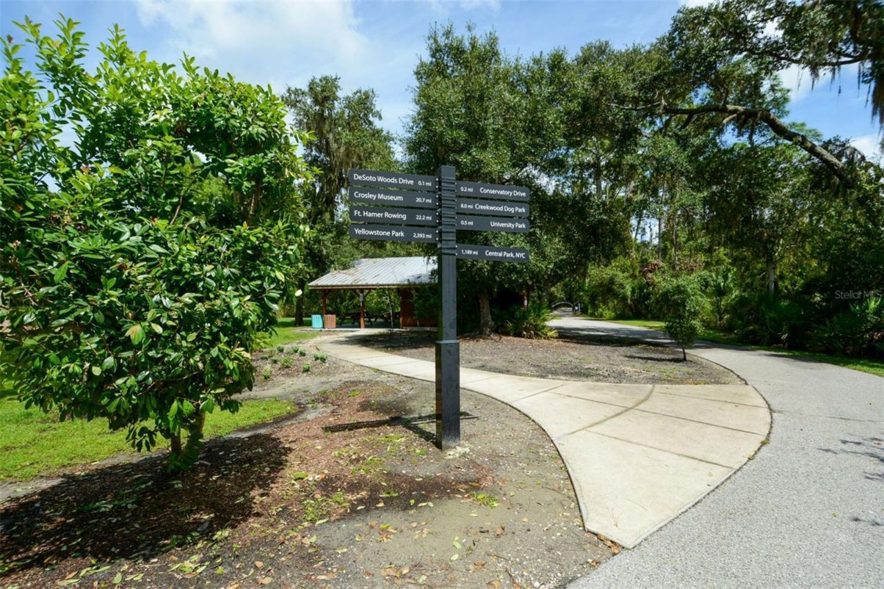 4823 Carrington Circle, Sarasota, FL 34243 Photo