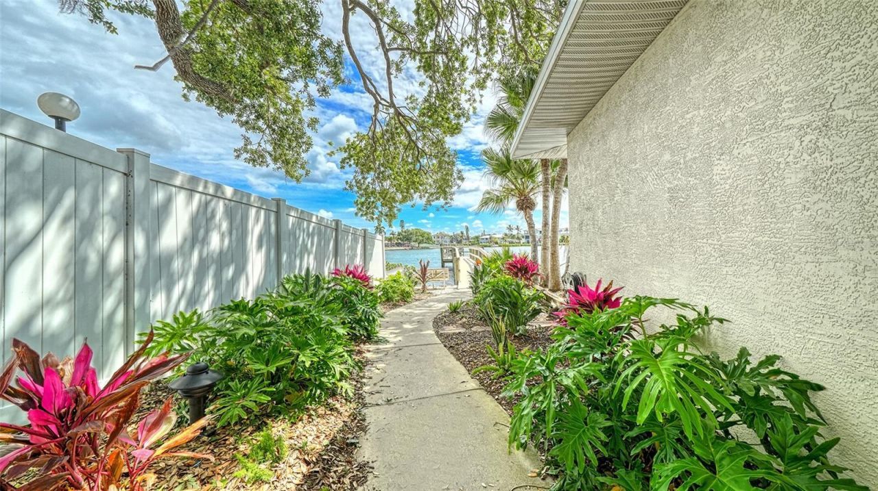 1224 Moonmist Circle, Unit S-3, Sarasota, FL 34242 Photo