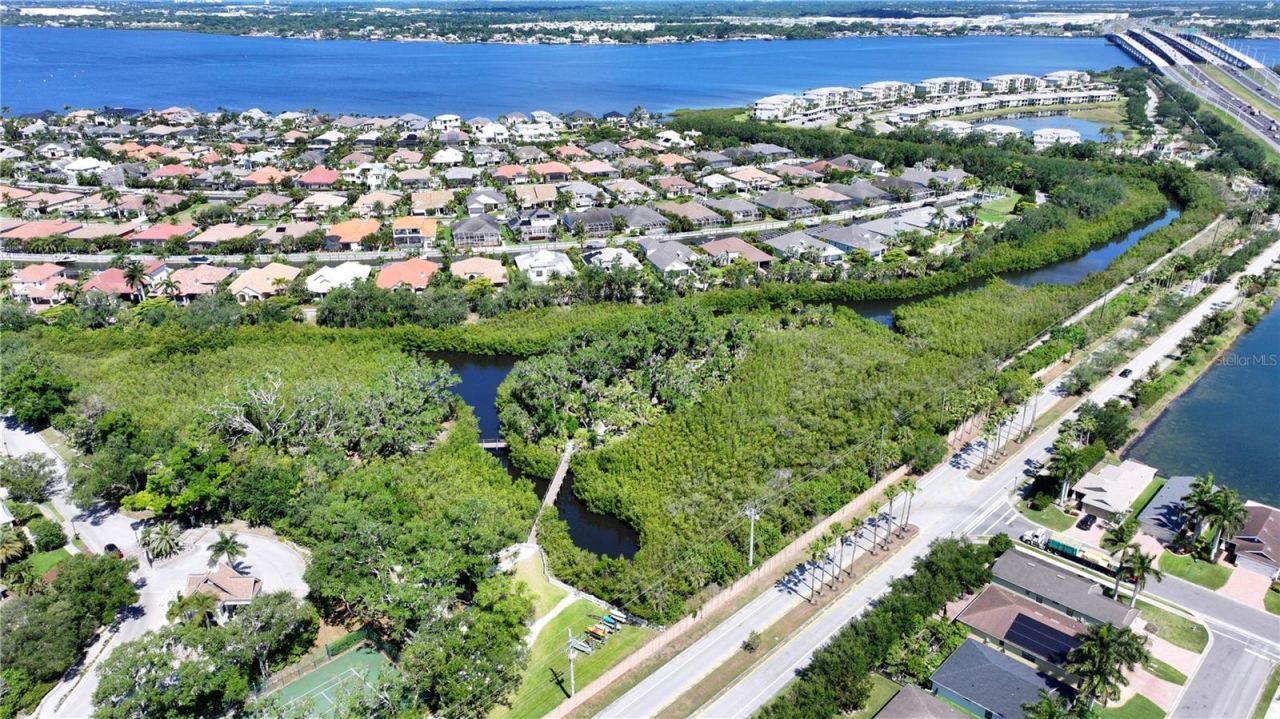 4748 Compass Drive, Bradenton, FL 34208 Photo