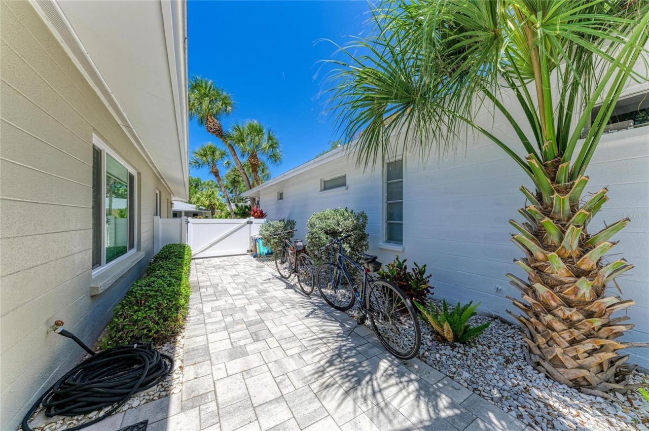 1218 Moonmist Circle, Unit S2, Sarasota, FL 34242 Photo