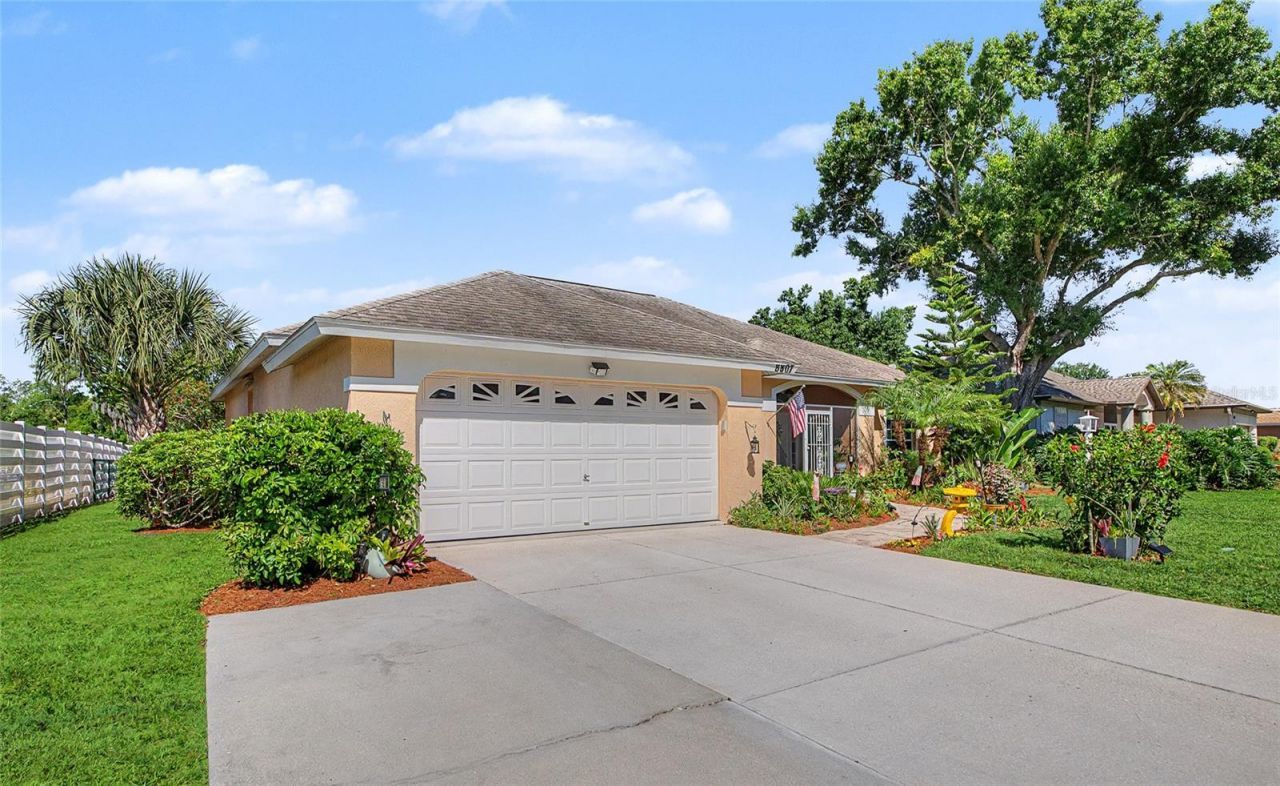 8807 71st Avenue E, Palmetto, FL 34221 Photo