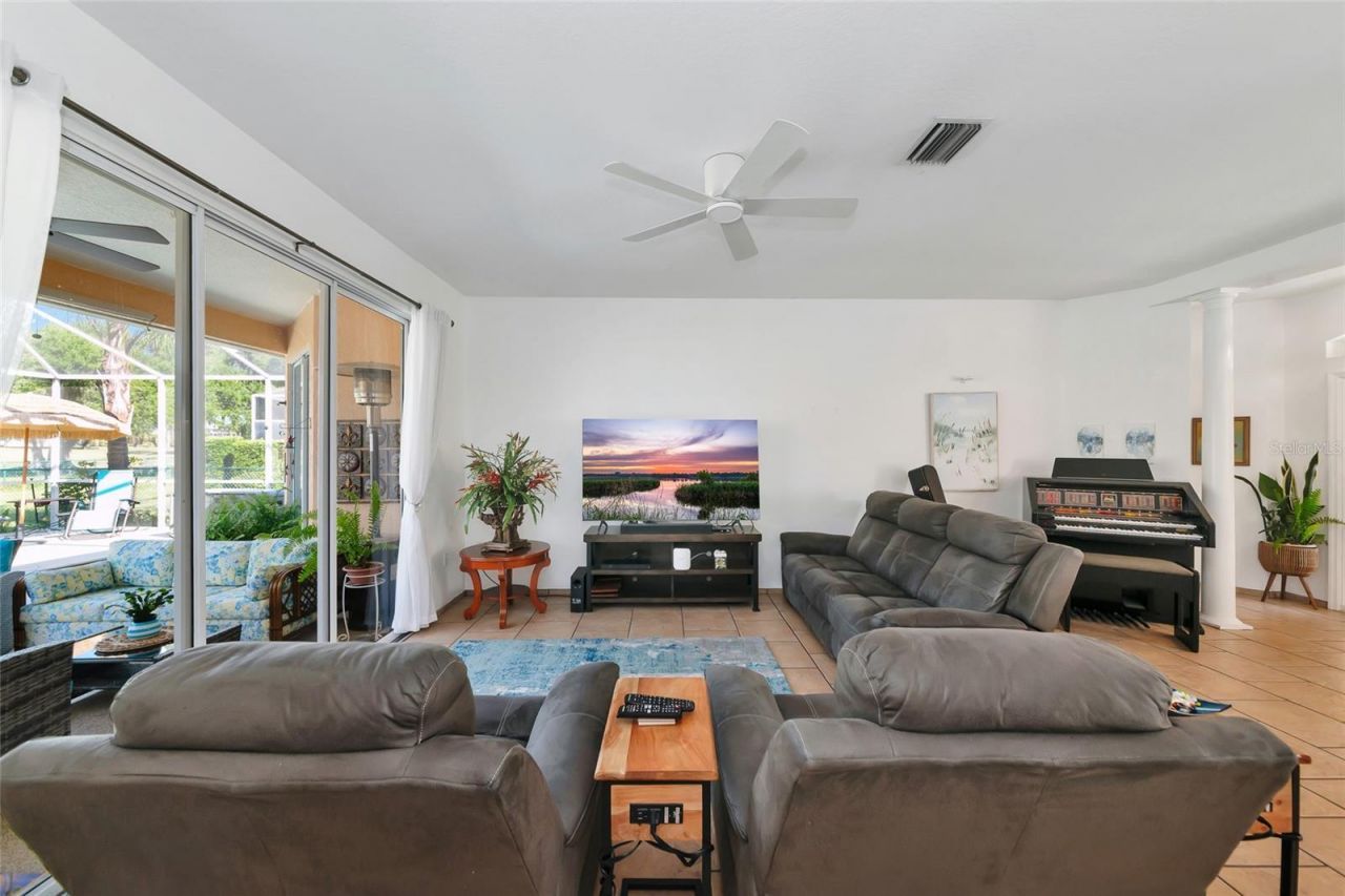 8807 71st Avenue E, Palmetto, FL 34221 Photo