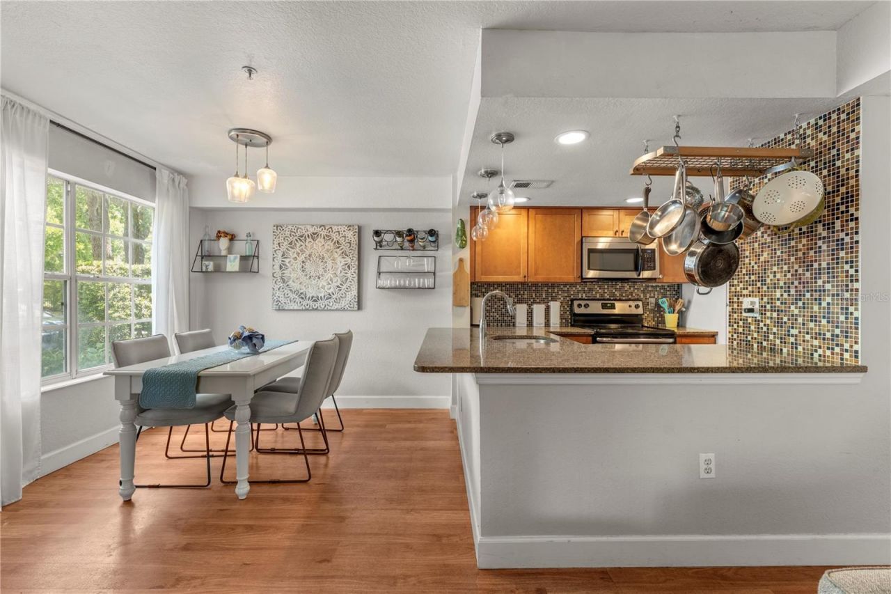 850 S Tamiami Trail, Unit 604, Sarasota, FL 34236 Photo