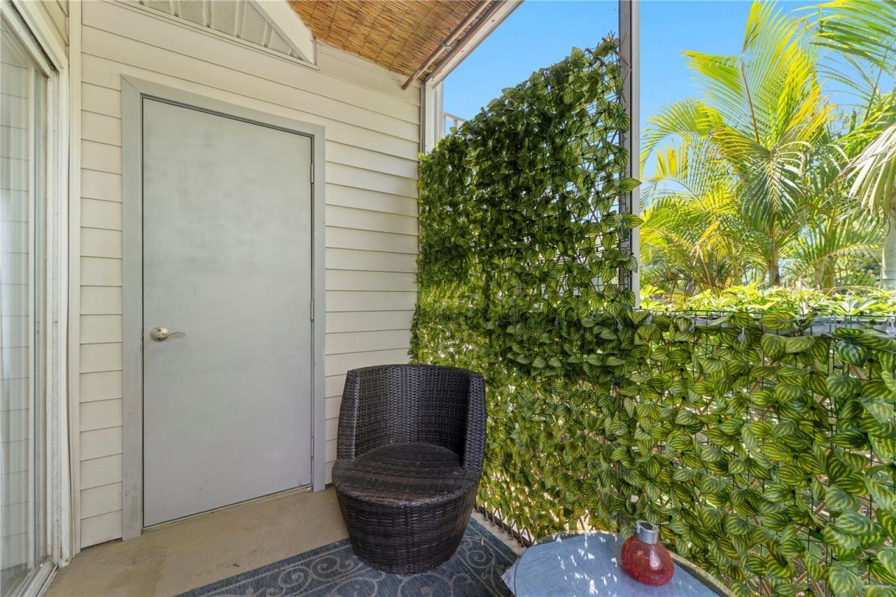 850 S Tamiami Trail, Unit 604, Sarasota, FL 34236 Photo