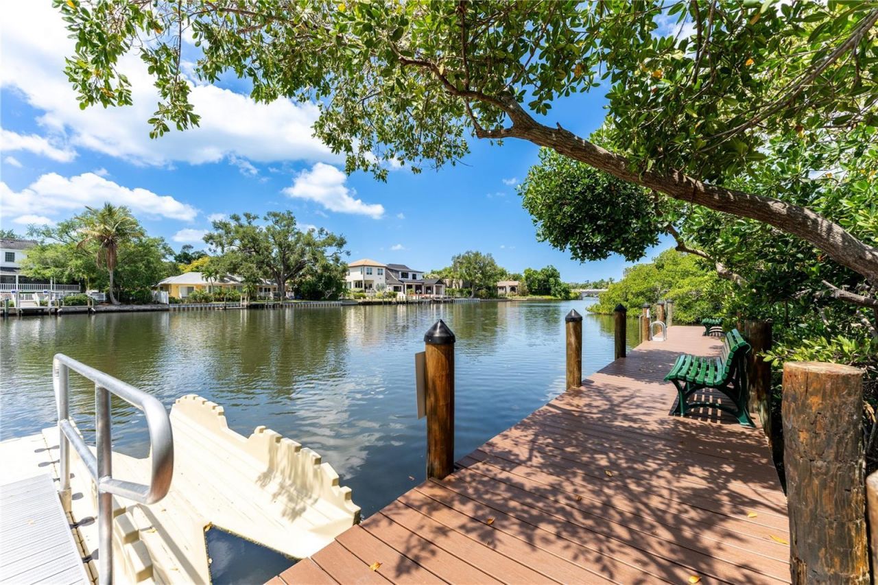 850 S Tamiami Trail, Unit 604, Sarasota, FL 34236 Photo