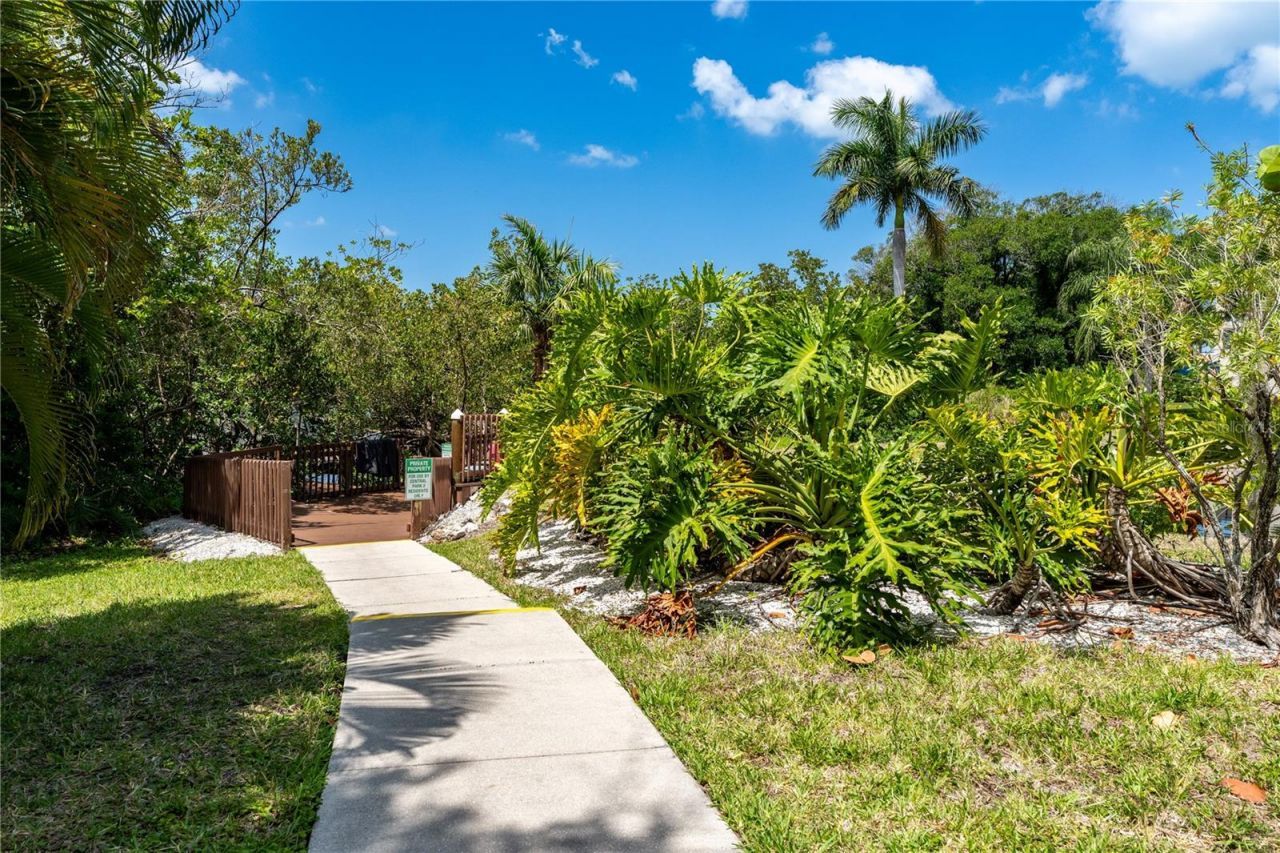 850 S Tamiami Trail, Unit 604, Sarasota, FL 34236 Photo