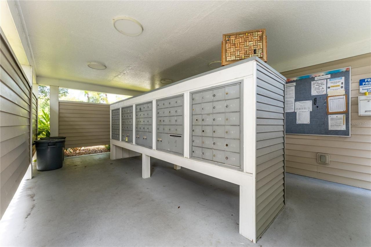 850 S Tamiami Trail, Unit 604, Sarasota, FL 34236 Photo
