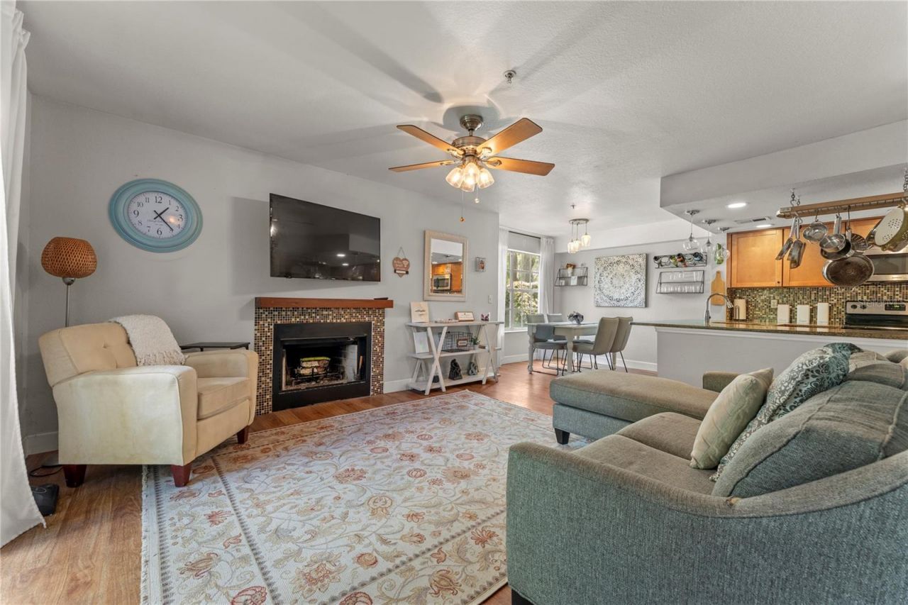 850 S Tamiami Trail, Unit 604, Sarasota, FL 34236 Photo