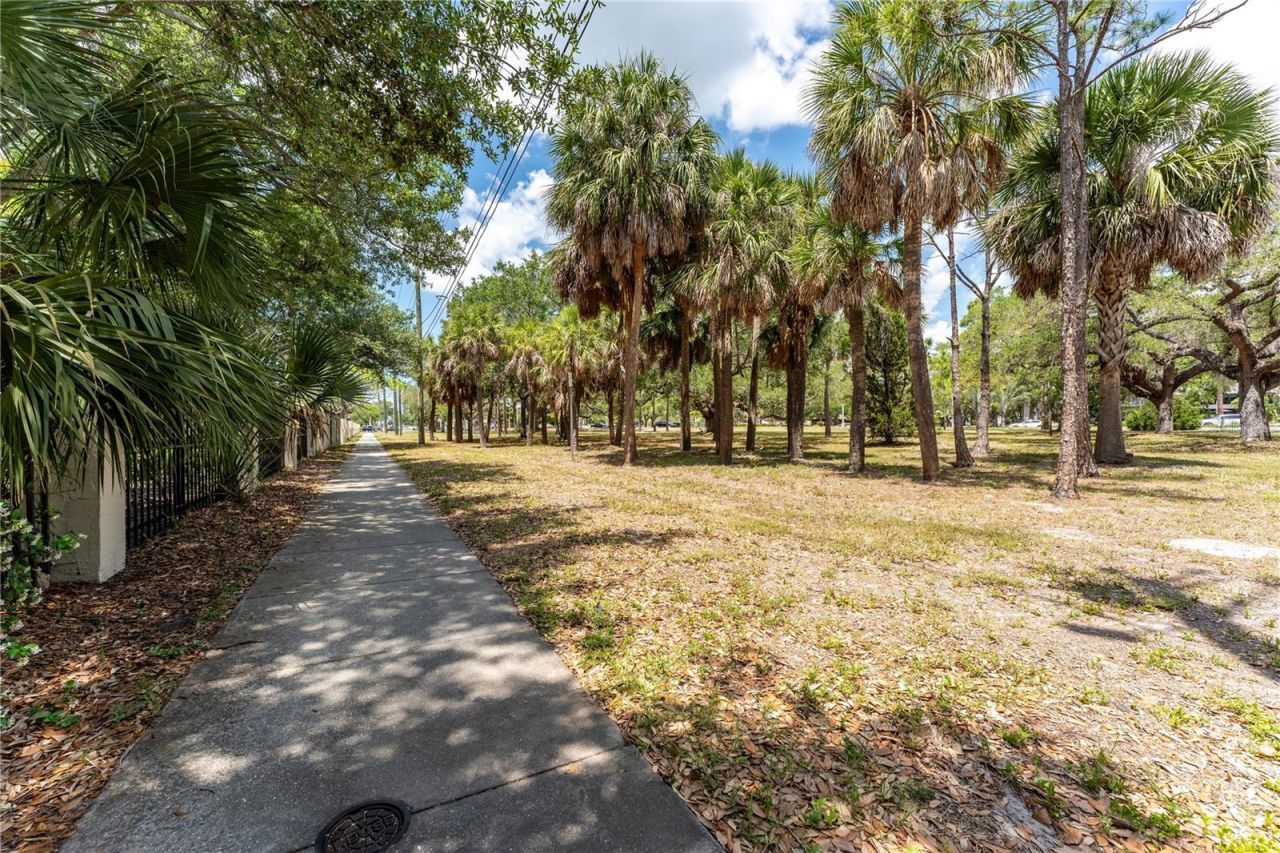 850 S Tamiami Trail, Unit 604, Sarasota, FL 34236 Photo