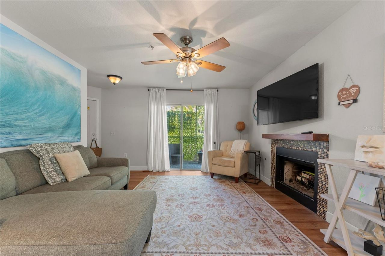 850 S Tamiami Trail, Unit 604, Sarasota, FL 34236 Photo