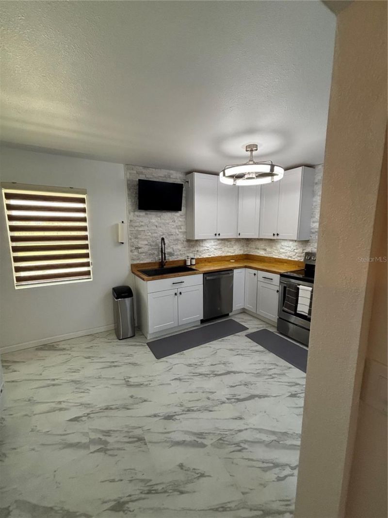 46365 State Road 64 E, Myakka City, FL 34251 Photo