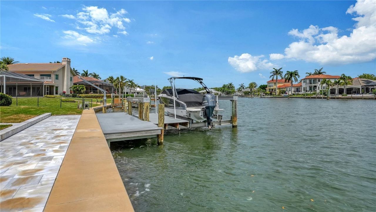 7689 Cove Terrace, Sarasota, FL 34231 Photo
