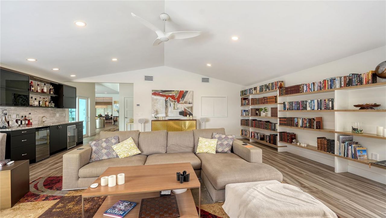 7689 Cove Terrace, Sarasota, FL 34231 Photo