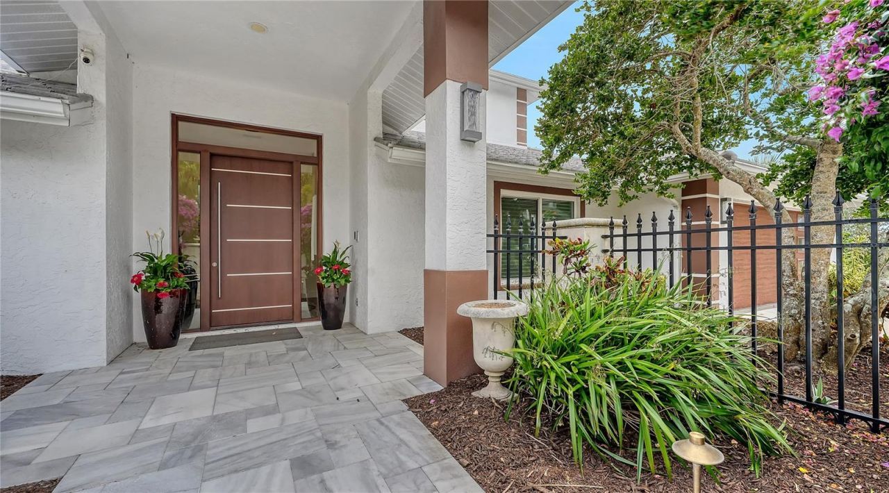 7689 Cove Terrace, Sarasota, FL 34231 Photo