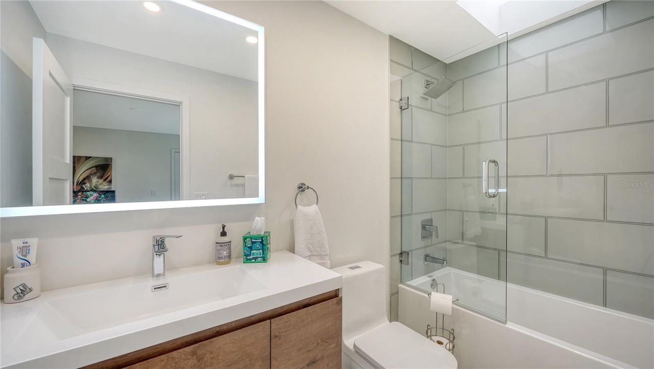 7689 Cove Terrace, Sarasota, FL 34231 Photo