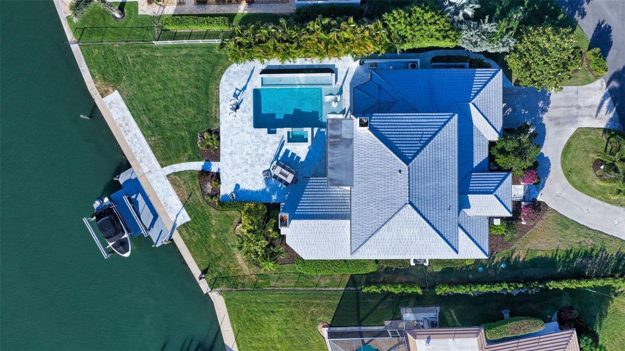 7689 Cove Terrace, Sarasota, FL 34231 Photo