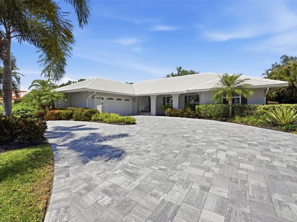 408 YACHT HARBOR DRIVE, OSPREY, FL 34229