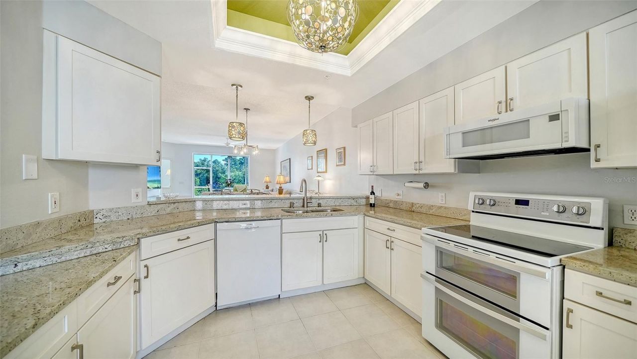 8901 Veranda Way, Unit 111, Sarasota, FL 34238 Photo