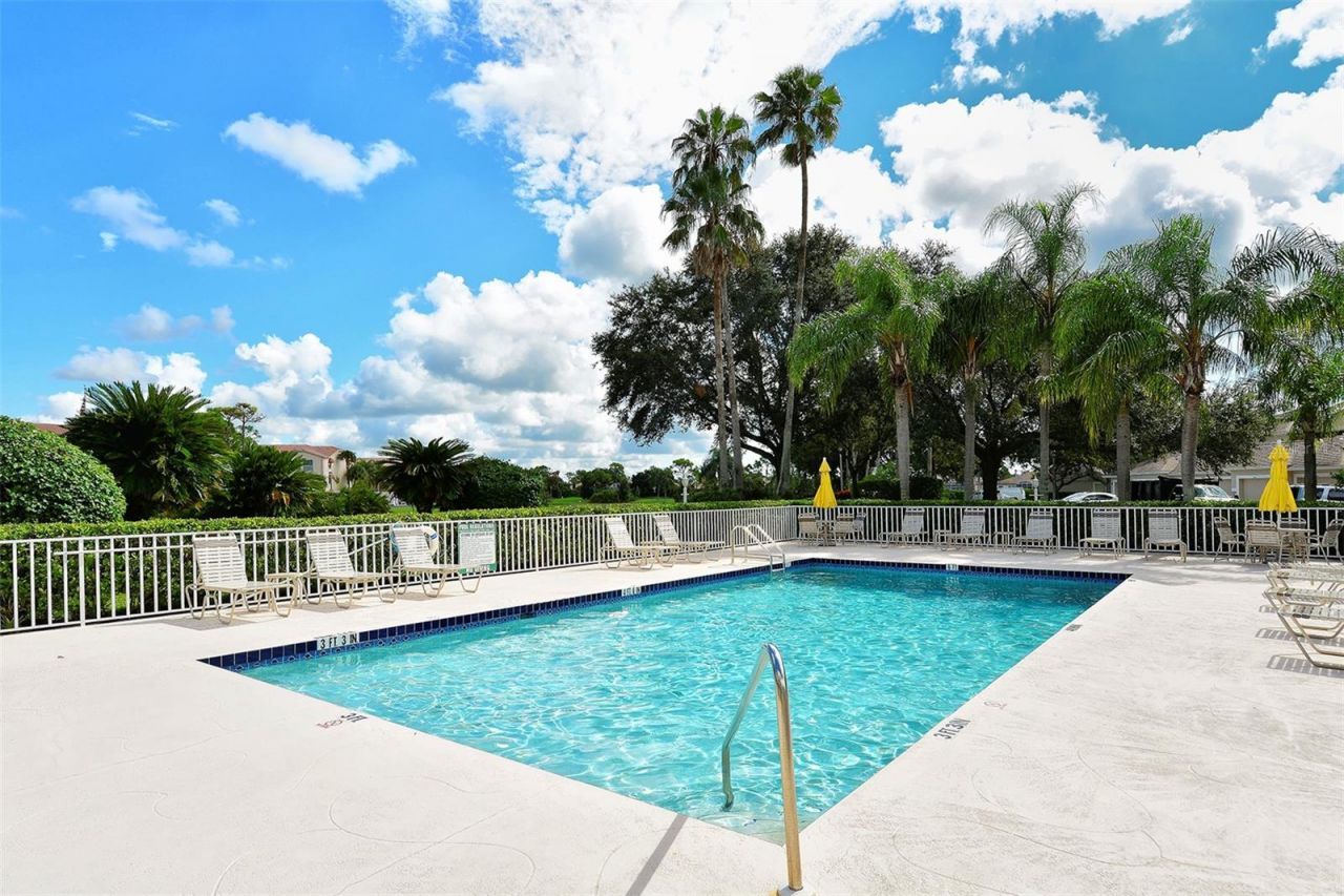 8901 Veranda Way, Unit 111, Sarasota, FL 34238 Photo
